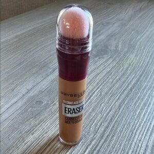 Maybelline Instant Age Rewind Eraser - Tan and Pink